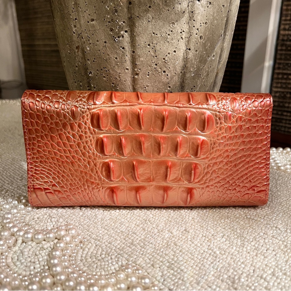 NWT Brahmin Croc-Embossed Leather Veronica Wallet, Bellini Melbourne - Picture 2 of 3